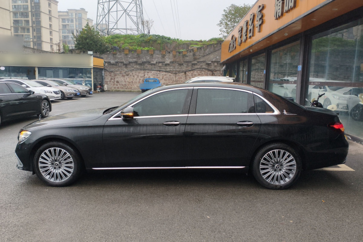 奔驰E级 2023款 改款 E 300 L 时尚型车身外观6003