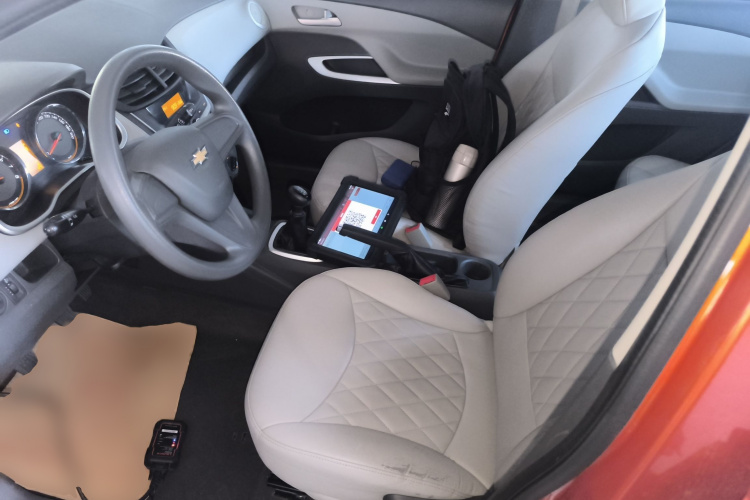 雪佛兰 2015款 赛欧3 1.3L 手动理想版中控内饰19