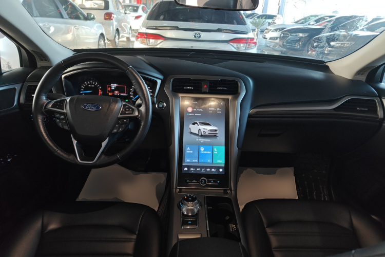 福特 蒙迪欧 2020款 EcoBoost 180 时尚型中控内饰12