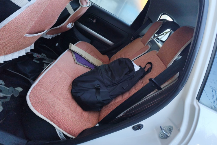 长城M4 2014款 1.5L 手动豪华型中控内饰21