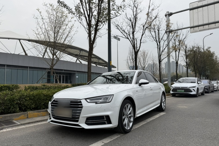 奥迪A4L 2018款 30周年年型 40 TFSI 时尚型车身外观1