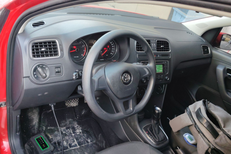 大众 Polo 2014款 1.4L 自动舒适版中控内饰7002