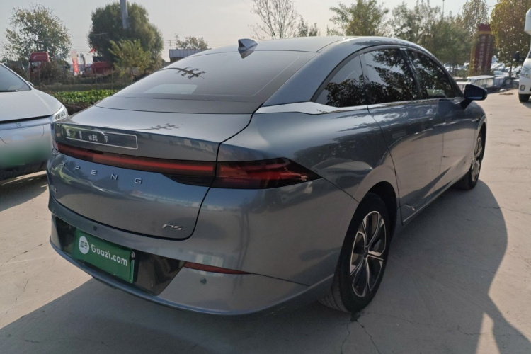 小鹏P5 2024款 500智行版车身外观7