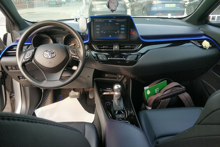 丰田C-HR 2020款 2.0L 领先版中控内饰7002
