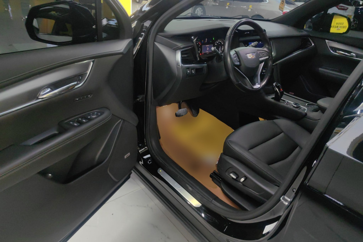 凯迪拉克XT6 2021款 28T 六座风尚型中控内饰7003