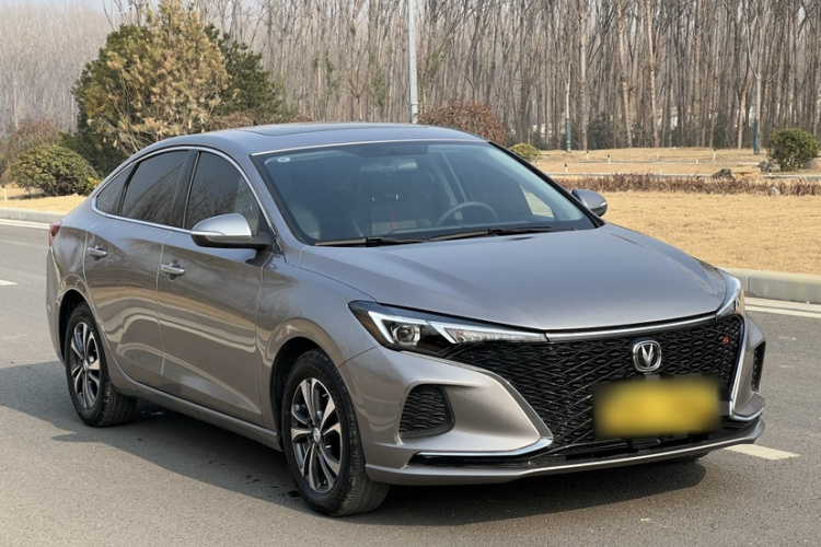 长安 逸动 2020款 PLUS 蓝鲸NE 1.4T GDI DCT尊贵型车身外观6002