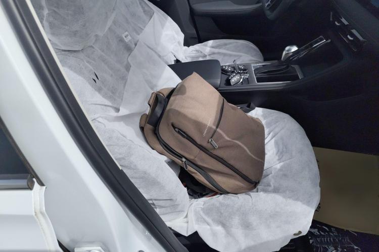 荣威i5 2023款 1.5L CVT豪华版中控内饰41