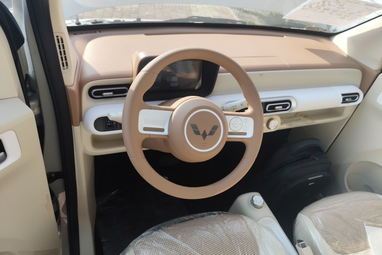 五菱汽车 宏光MINIEV 2024款 第三代 215km 青春版中控内饰13