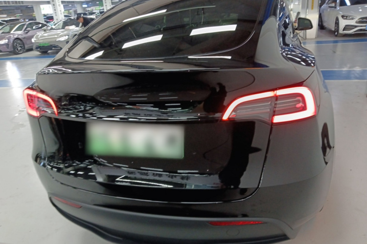 特斯拉 Model Y 2022款 后轮驱动版车身外观6004