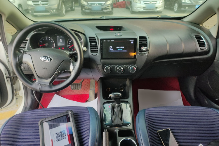 起亚K3 2016款 1.6L 自动GL中控内饰12