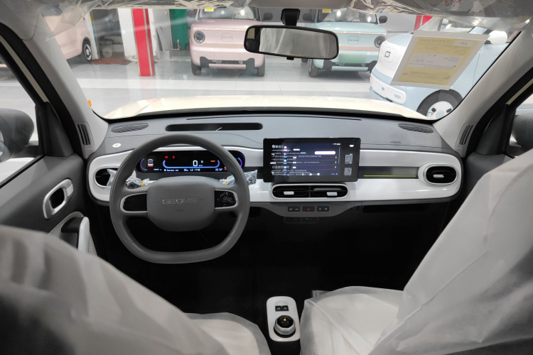 吉利银河 熊猫 2025款 210km 元气熊中控内饰12