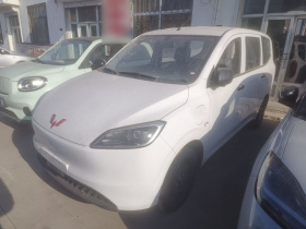 五菱汽车 五菱宏光新能源 2024款 纯电版 300KM 实用型