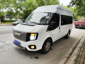 江铃福顺 2023款 2.0T 自动中轴中高顶商运型多功能乘用车7座