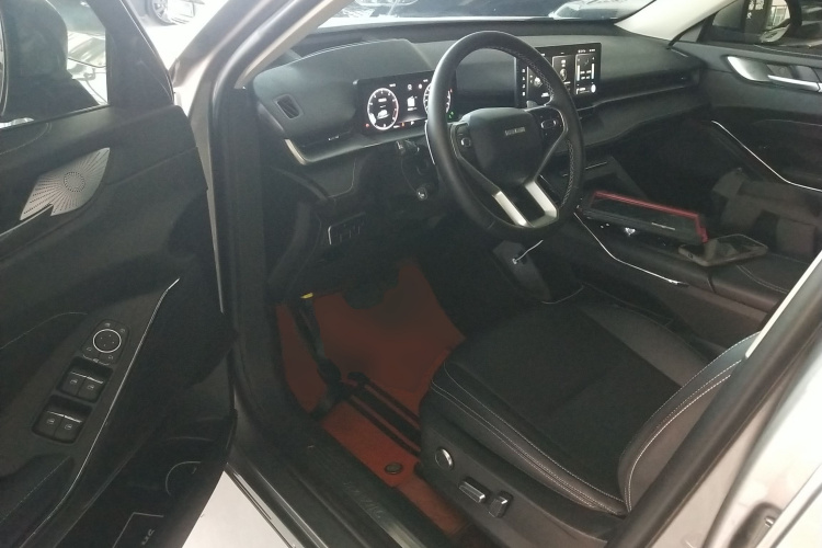 哈弗H6 2022款  第三代 1.5T 自动两驱Supreme+中控内饰20