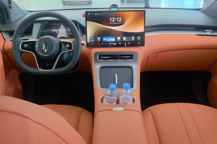 鸿蒙智行 尚界H5 2025款 增程 Max中控内饰7003