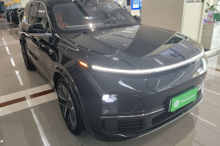 理想汽车 理想L9 2022款 Max车身外观3