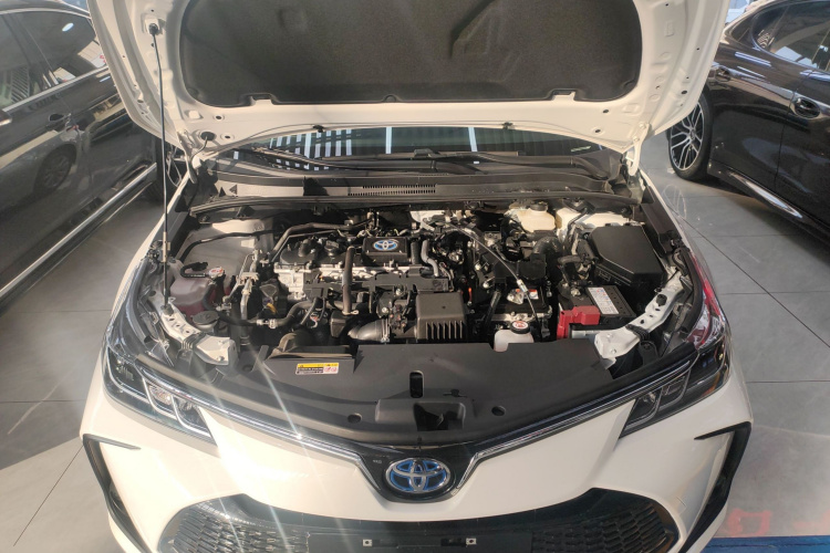 丰田 卡罗拉 2023款 1.8L 智能电混双擎 精英版机舱底盘24
