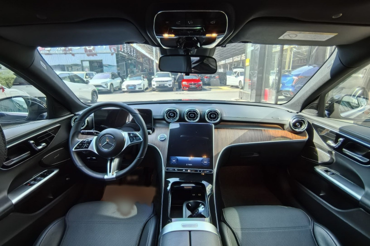 奔驰C级 2023款 C 260 L中控内饰7001