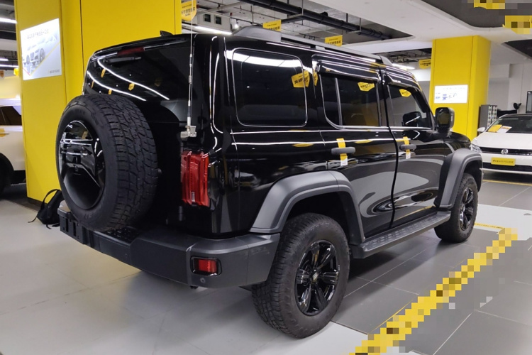 坦克300 2021款 越野版 2.0T 征服者车身外观6005