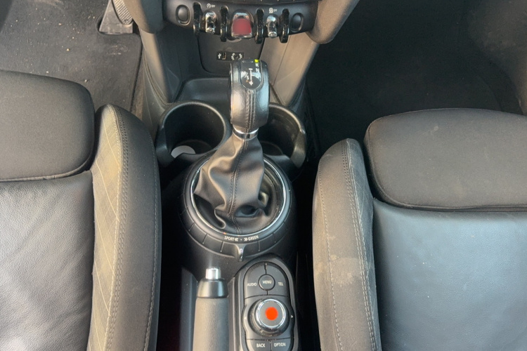 MINI 2015款 1.5T COOPER Fun 五门版局部细节18