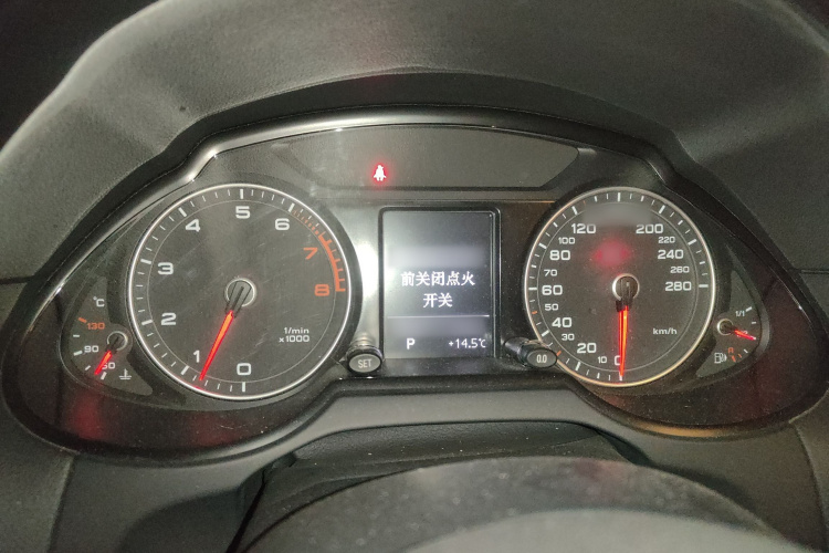 奥迪Q5 2013款 40 TFSI 进取型局部细节14