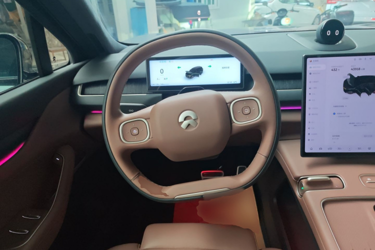 蔚来ES8 2023款 100kWh 签名版中控内饰13