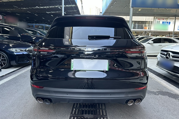 保时捷 Cayenne新能源 2021款 Cayenne E-Hybrid 2.0T车身外观6005