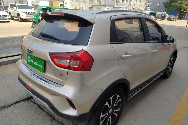 吉利汽车 远景X3 2017款 1.5L 自动尊贵型车身外观7