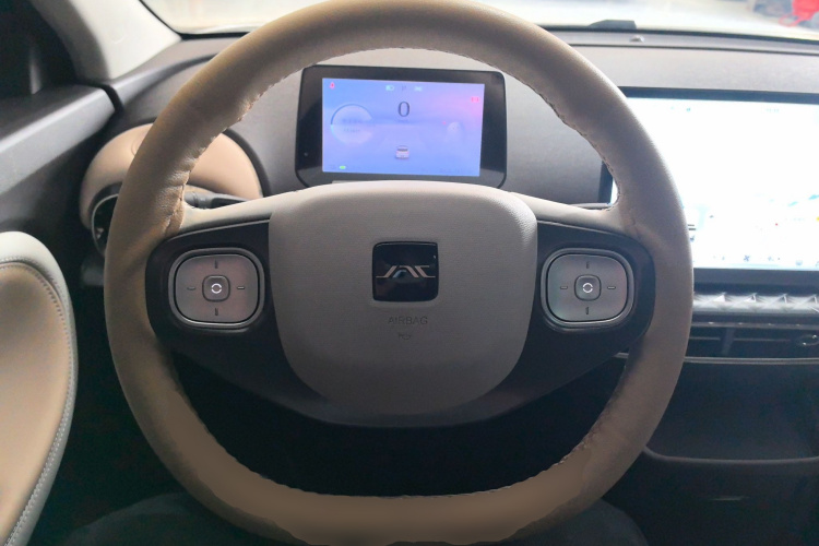 江淮钇为 钇为3 2023款 505km Air中控内饰13