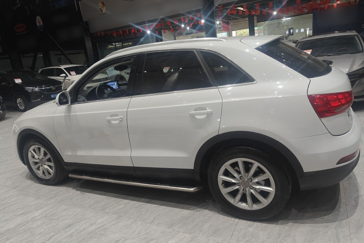 奥迪Q3 2015款 30 TFSI 进取型车身外观4