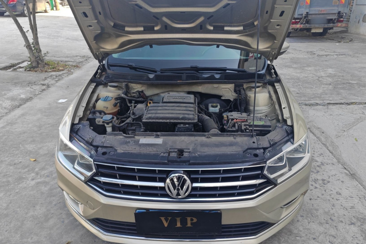 大众 宝来 2018款 1.5L 自动舒适型机舱底盘24