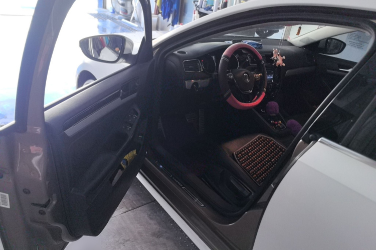 大众 速腾 2017款 230TSI 自动舒适型中控内饰20