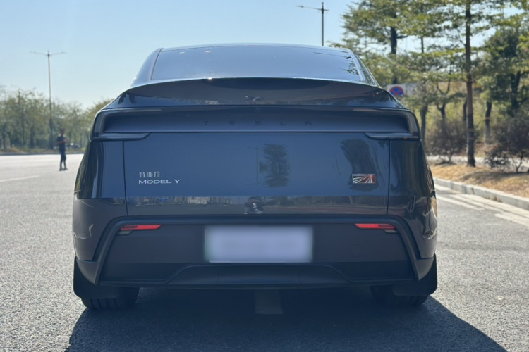 特斯拉 Model Y 2025款 后轮驱动版车身外观6001