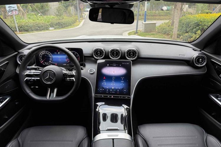 奔驰C级 2023款 改款 C 260 L 运动版中控内饰7002