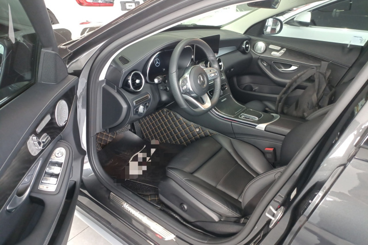 奔驰C级 2021款 C 260 L 运动星耀臻藏版中控内饰20