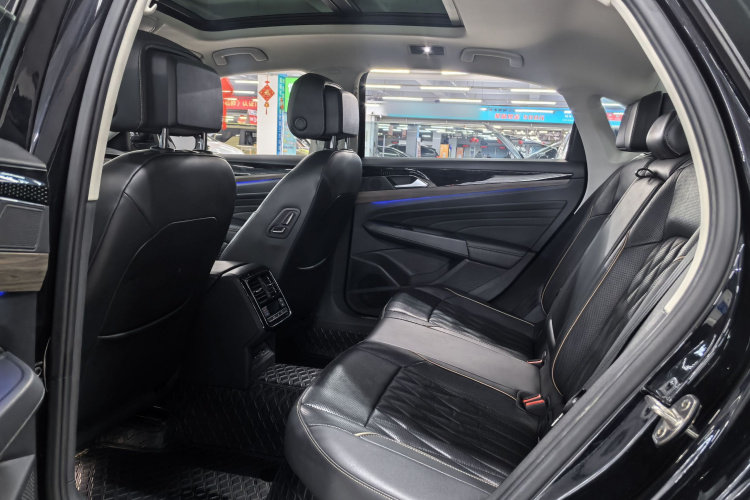 大众 帕萨特 2020款 改款 380TSI 豪华版 国VI中控内饰7004