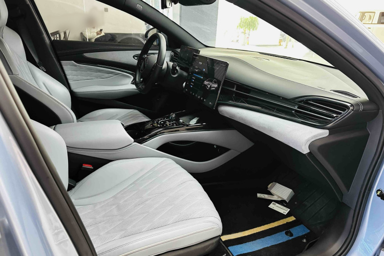 比亚迪 海豹 2022款 550km 标准续航后驱版尊贵型中控内饰7004