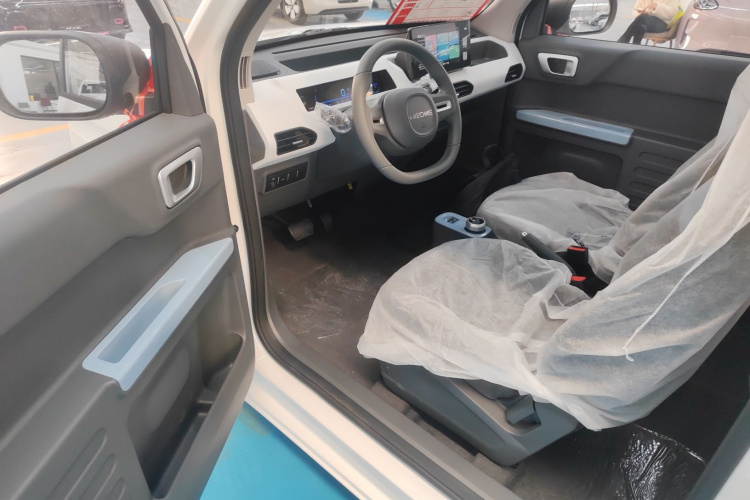 吉利银河 2024款 熊猫mini 200km 耐力熊中控内饰20