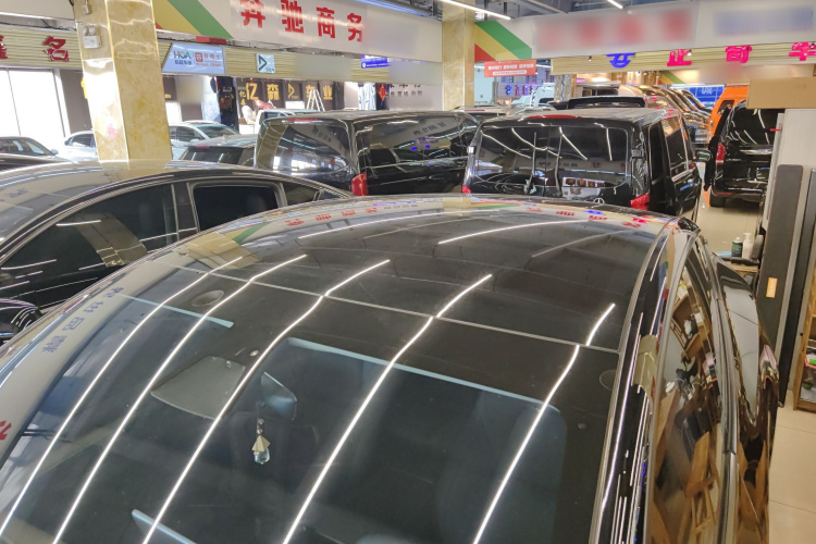 特斯拉 Model Y 2021款 标准续航后驱版局部细节57