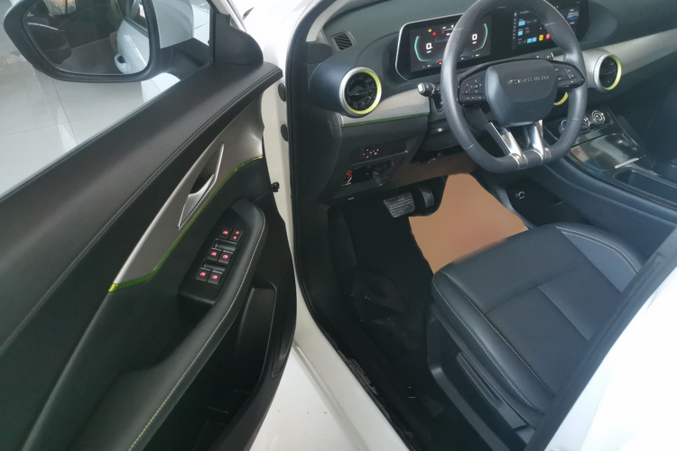 东风风行 风行雷霆 2024款 410+局部细节19