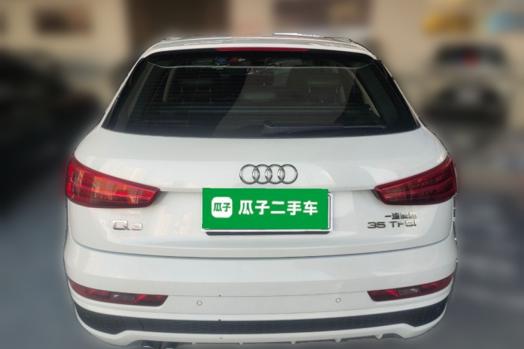 奥迪Q3 2017款 35 TFSI 运动型车身外观6