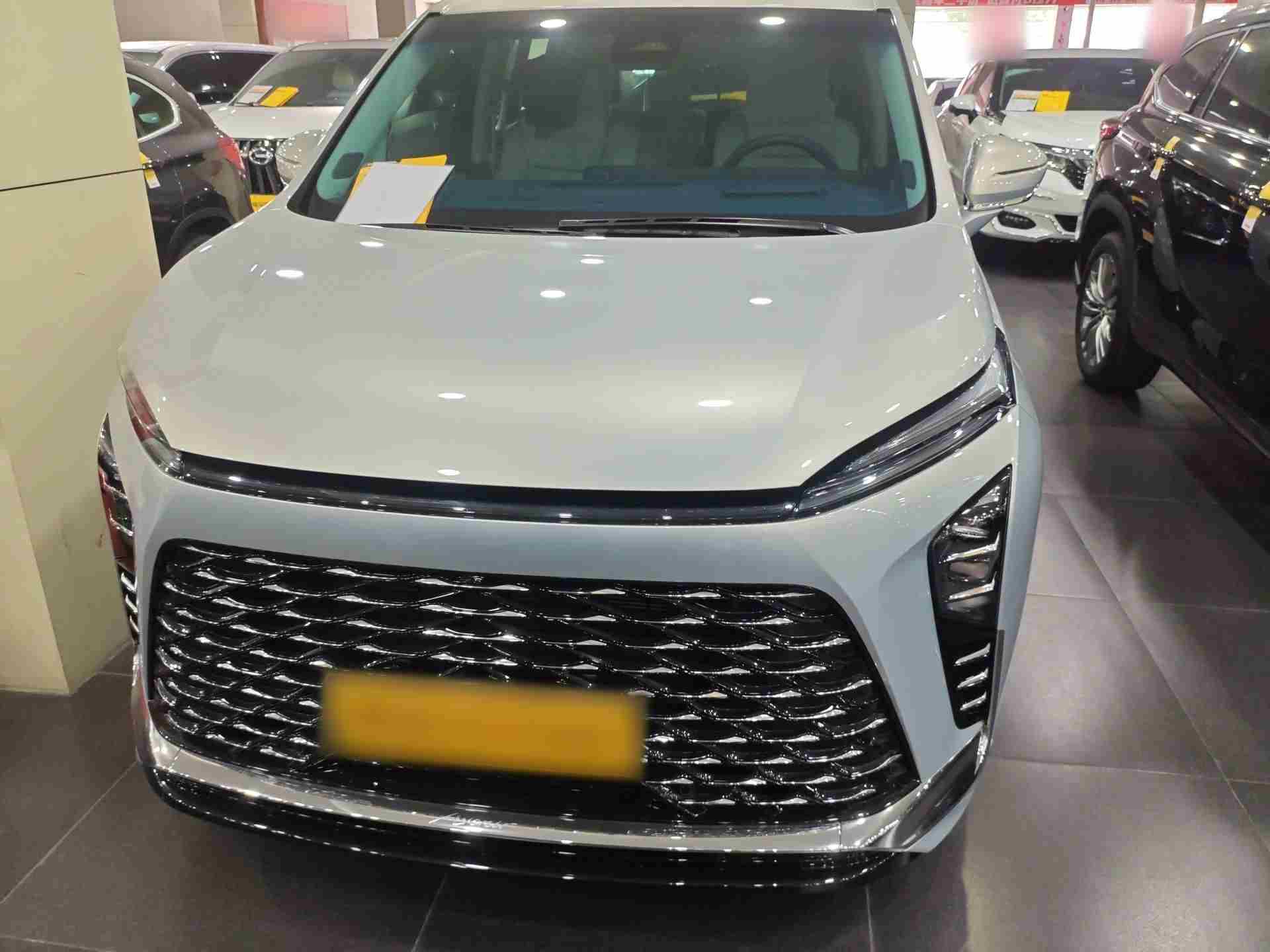 佛山二手别克GL8新能源2024款，开一年亏多少才算值？