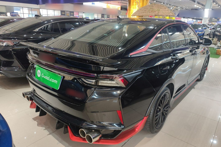 东风风神 奕炫MAX 2021款 1.5T 暗夜锋芒版车身外观7