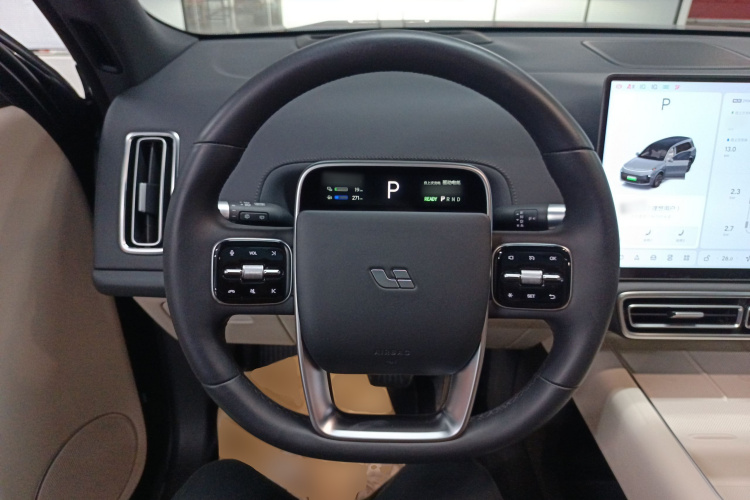 理想汽车 理想L9 2023款 Pro局部细节13