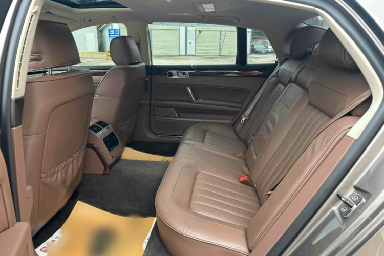 大众 辉腾 2014款 3.0L 商务型中控内饰7003