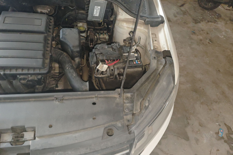 大众 桑塔纳 2016款 1.6L 手动风尚版局部细节9007