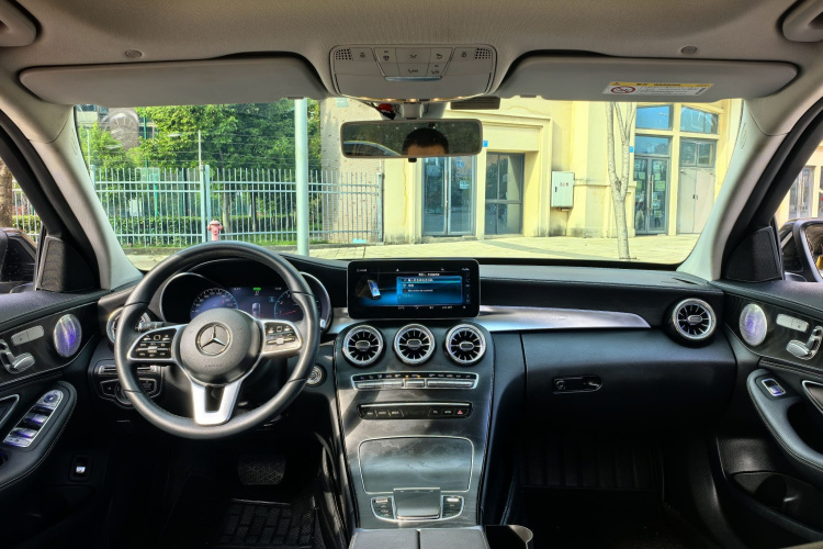 奔驰C级 2019款 改款 C 260 L 运动版中控内饰7006