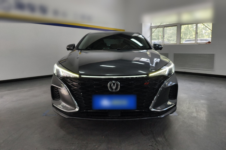 长安 逸动 2021款 PLUS 蓝鲸NE 1.4T GDI DCT尊贵型车身外观2
