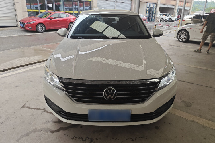 大众 朗逸 2022款 1.5L 自动风尚版车身外观2