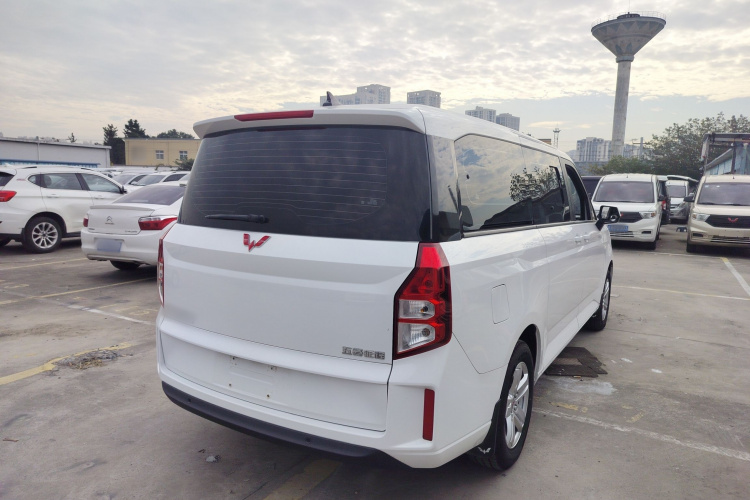 五菱汽车 五菱征程 2021款 1.5T 手动豪华型车身外观7